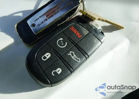 2018 Dodge Charger Sxt Plus Rwd z USA, uszkodzony, nr VIN 2C3CDXHG4JH164204